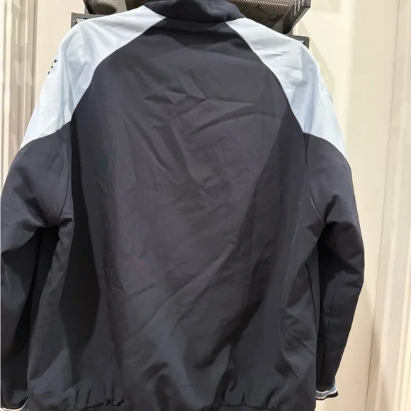 Cinnamoroll Black and White Jacket - Picture 2 of 2